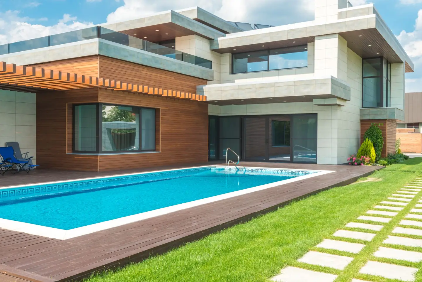 Swimming pool built in Iona, NSW